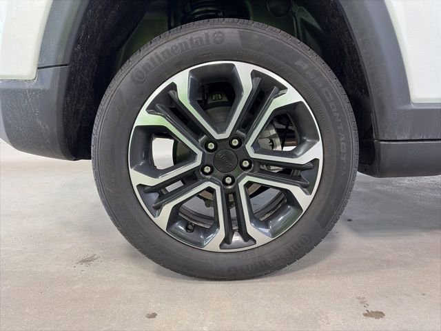 Used 2022 Jeep Compass Limited image 9