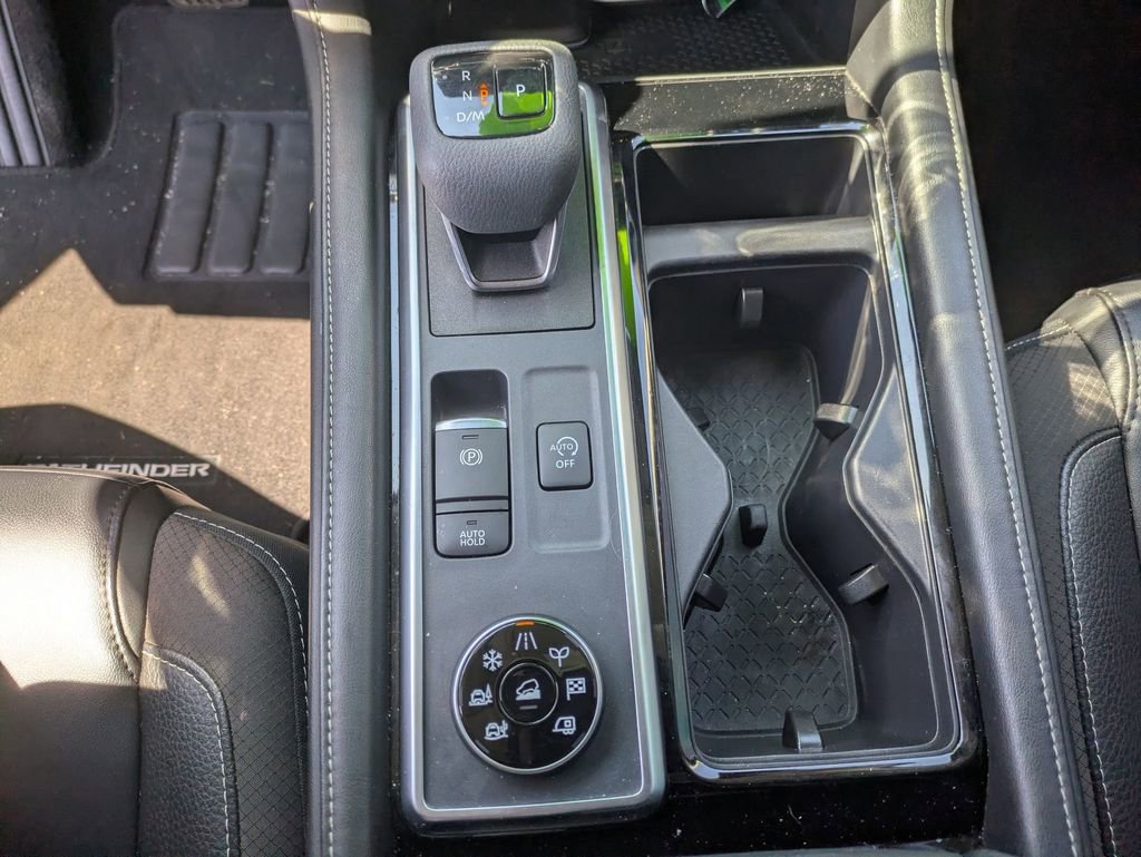 Used 2023 Nissan Pathfinder SL w/ SL Premium Package image 19