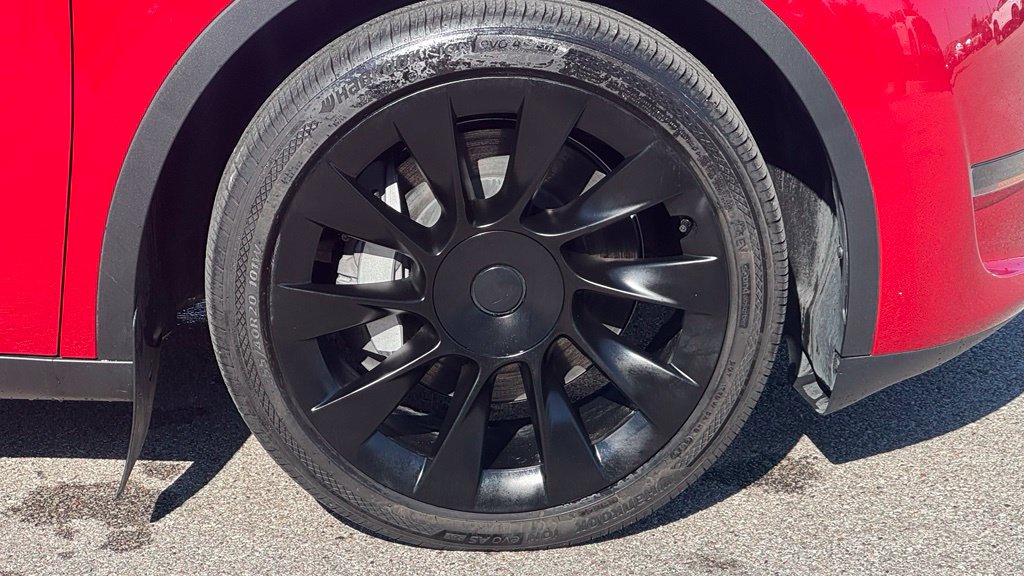 Used 2023 Tesla Model Y Long Range AWD/4WD image 7