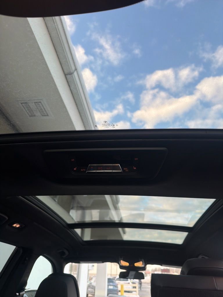 New 2026 BMW X7 M60i image 22