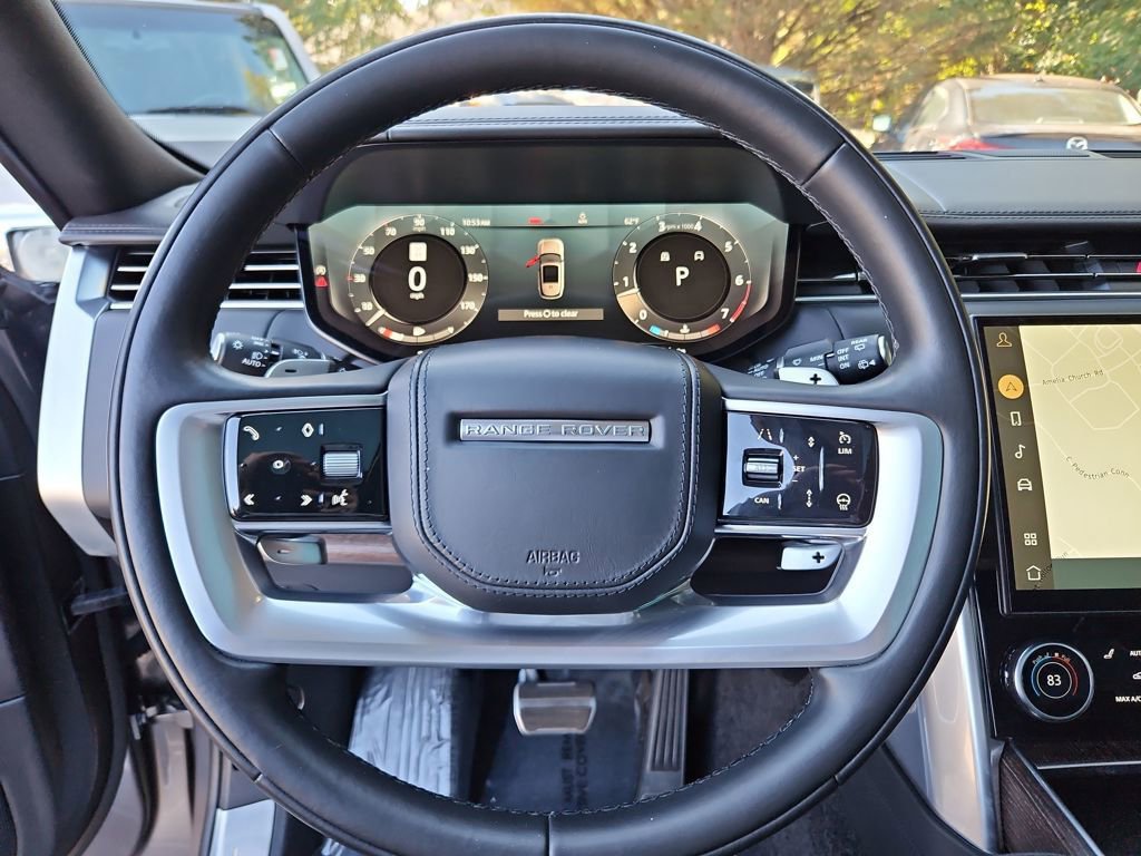 Used 2023 Land Rover Range Rover Long Wheelbase SE image 10