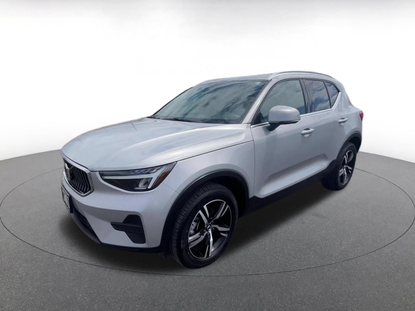 Used 2024 Volvo XC40 B5 Core AWD/4WD image 7