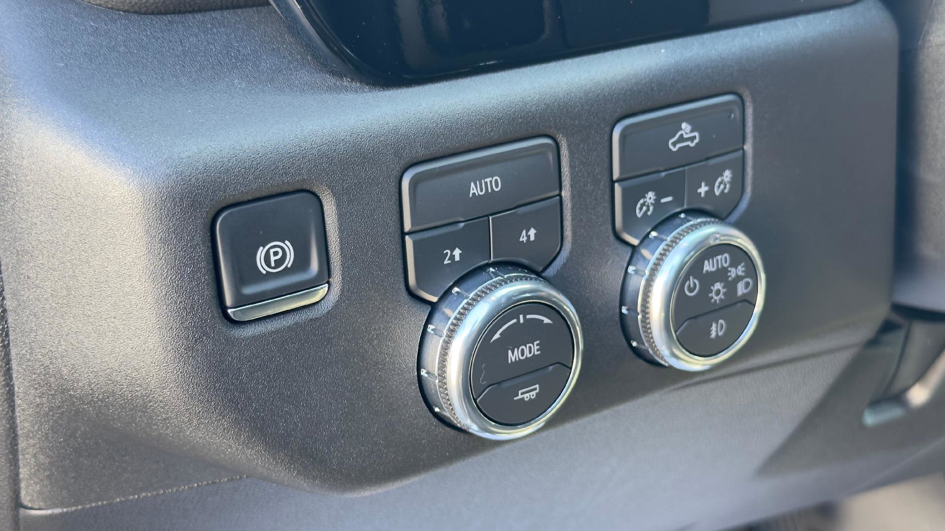 Used 2026 GMC Sierra 1500 Elevation image 17