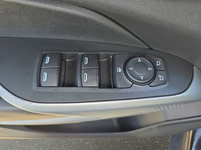 Used 2024 Chevrolet Trax RS w/ Driver Confidence Package image 31