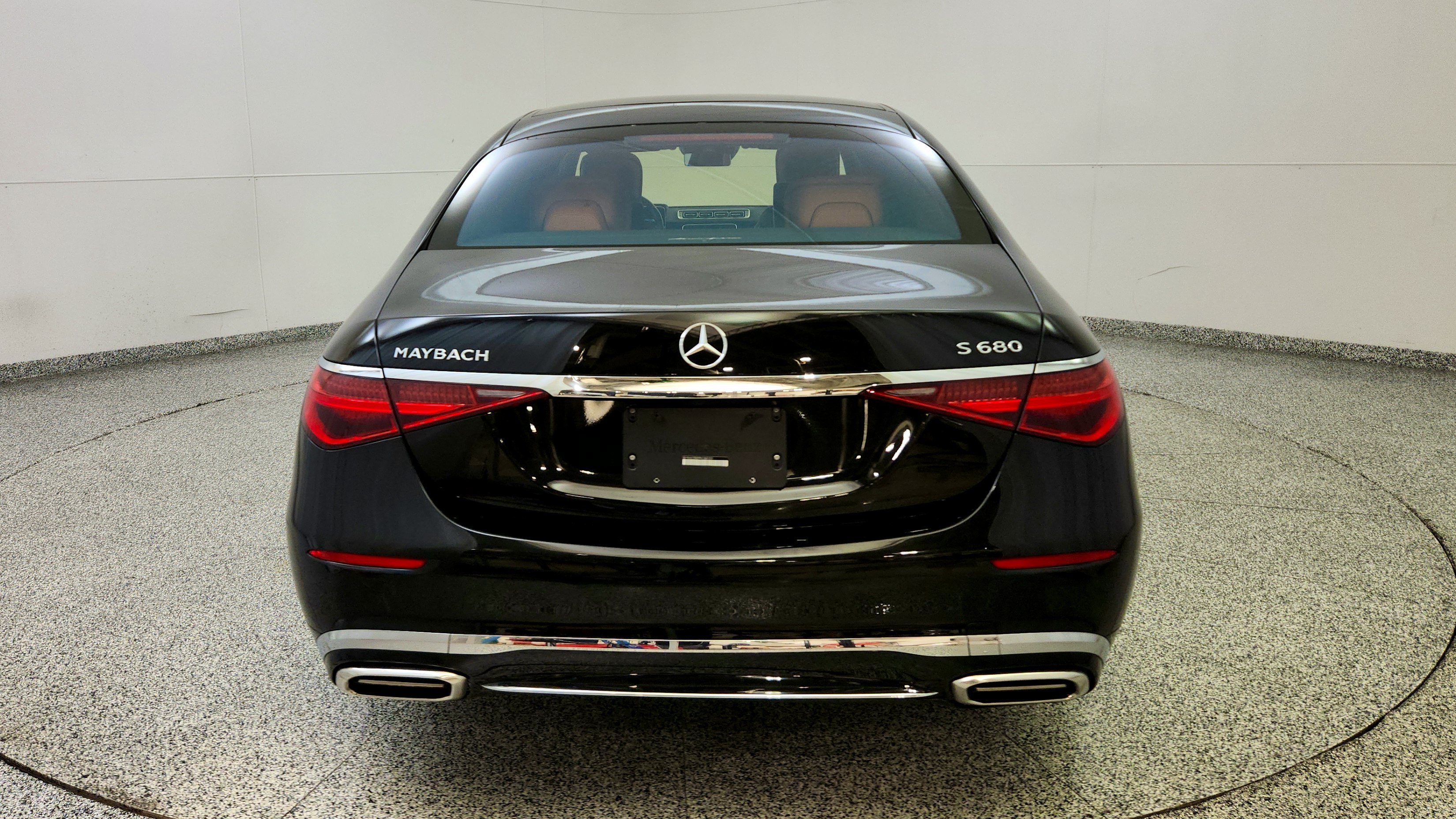 Used 2023 Mercedes-Benz Maybach S 680 4MATIC w/ Manufaktur Leather Package image 6