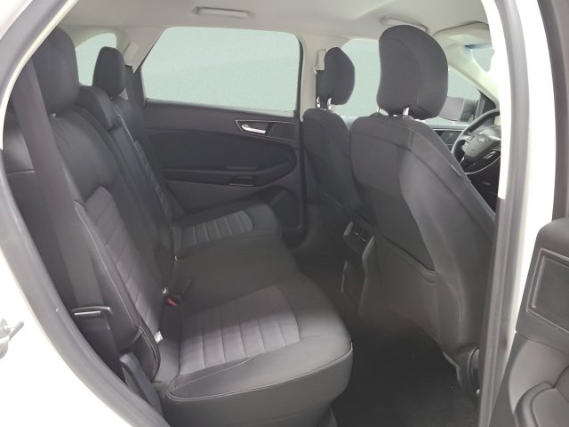 Used 2015 Ford Edge SE FWD image 13