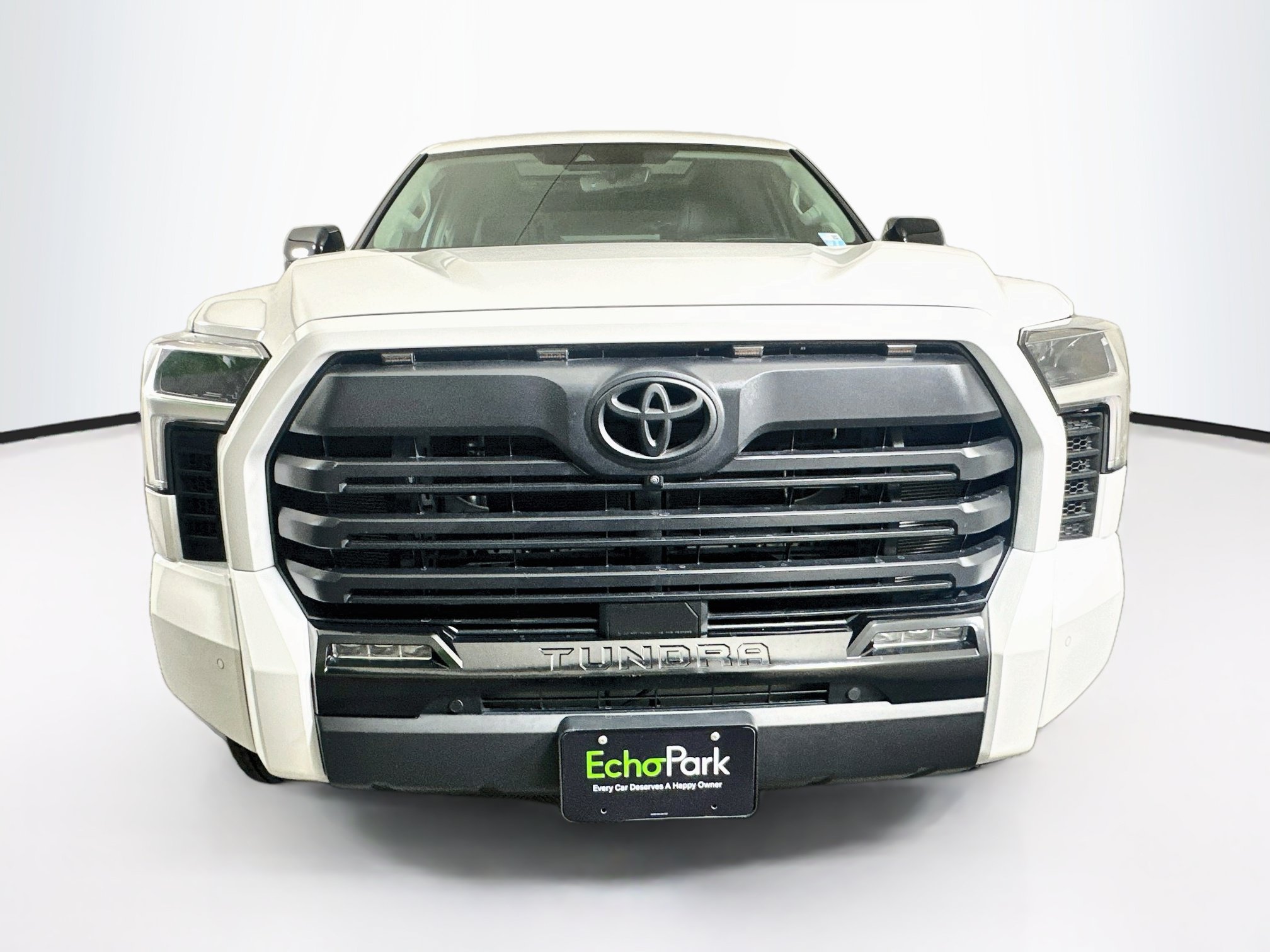 Used 2024 Toyota Tundra Limited AWD/4WD image 2