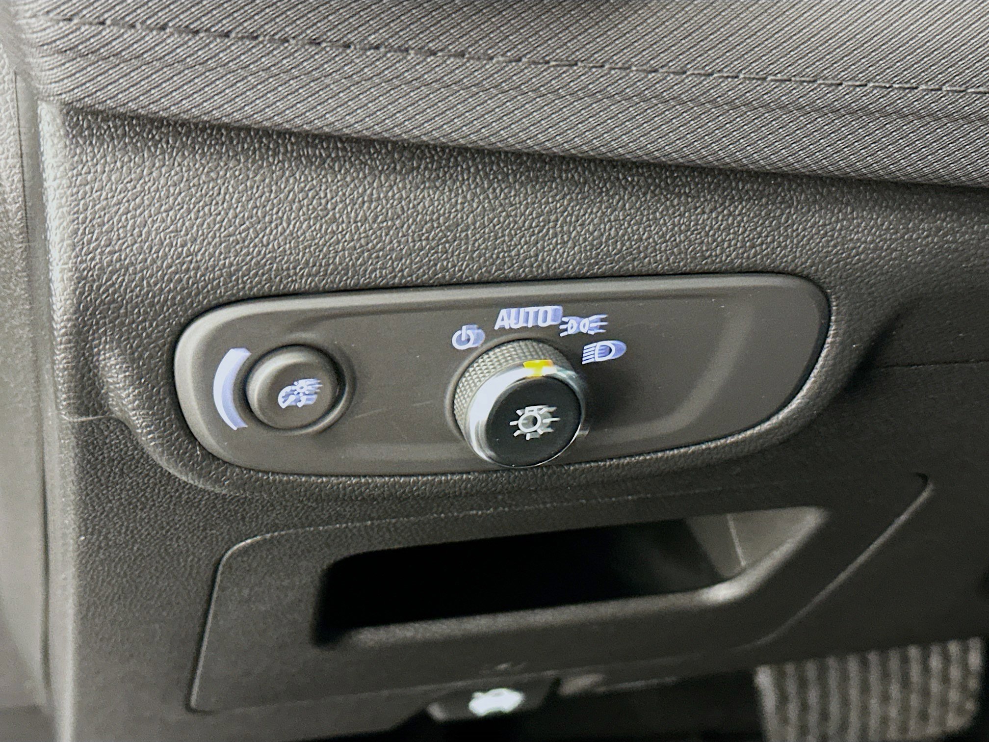 Used 2025 Chevrolet TrailBlazer LT image 17