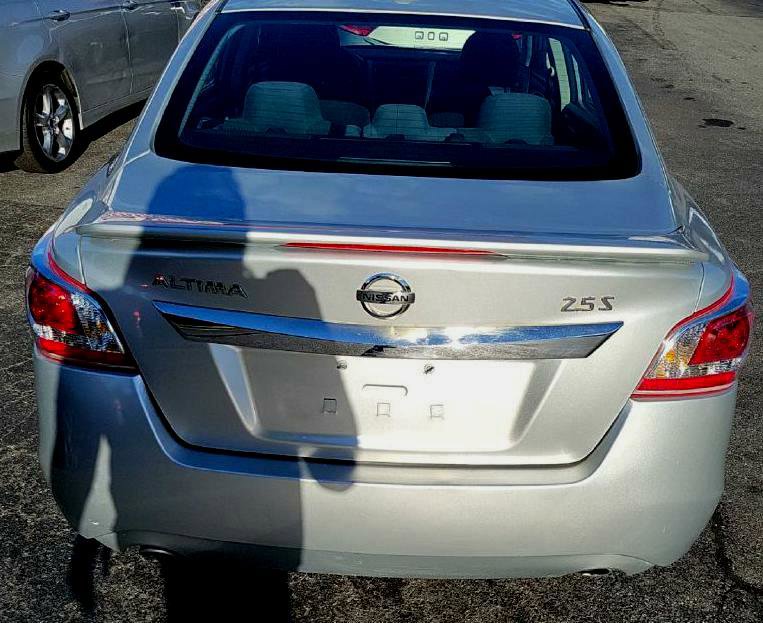 Used 2015 Nissan Altima 2.5 S w/ Special Edition Package FWD image 6