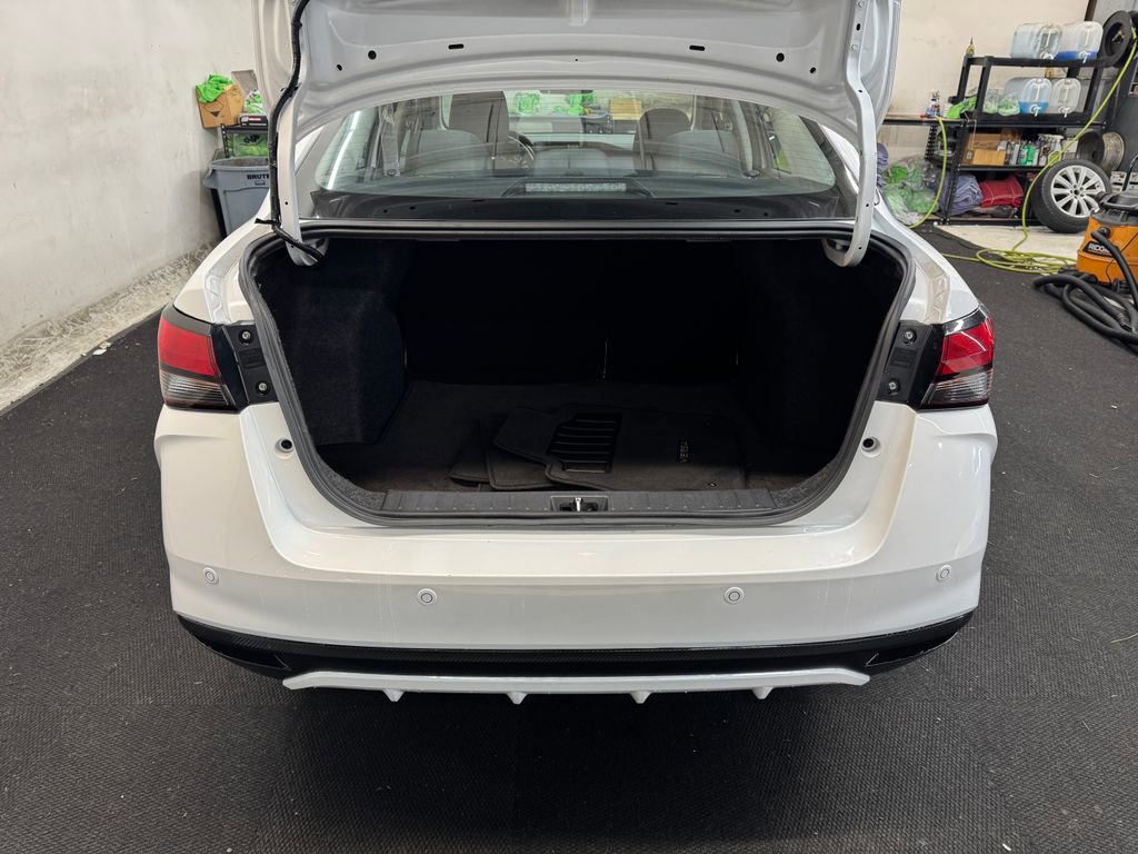 Used 2024 Nissan Versa SV image 6