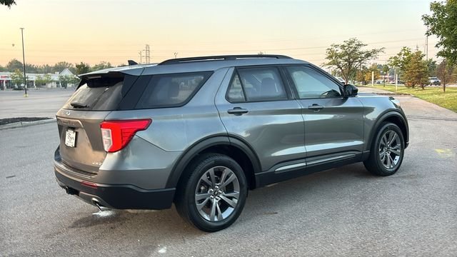 Used 2023 Ford Explorer XLT w/ Equipment Group 202A AWD/4WD image 27