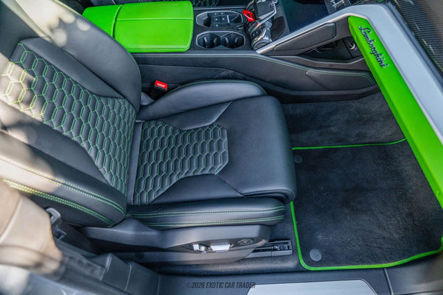 Used 2021 Lamborghini Urus image 45