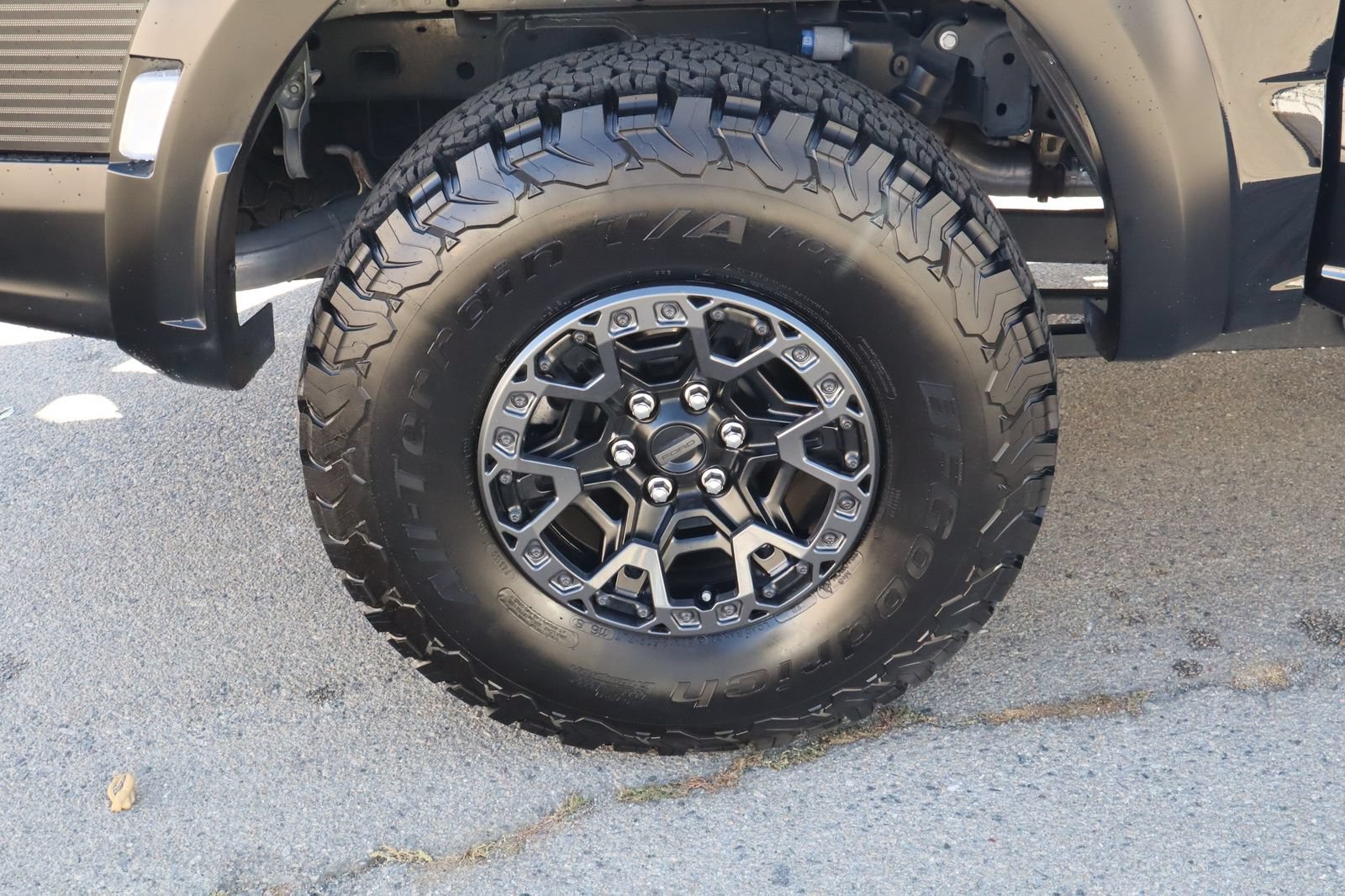 Used 2025 Ford F150 Raptor w/ Equipment Group 803A Raptor R AWD/4WD image 11