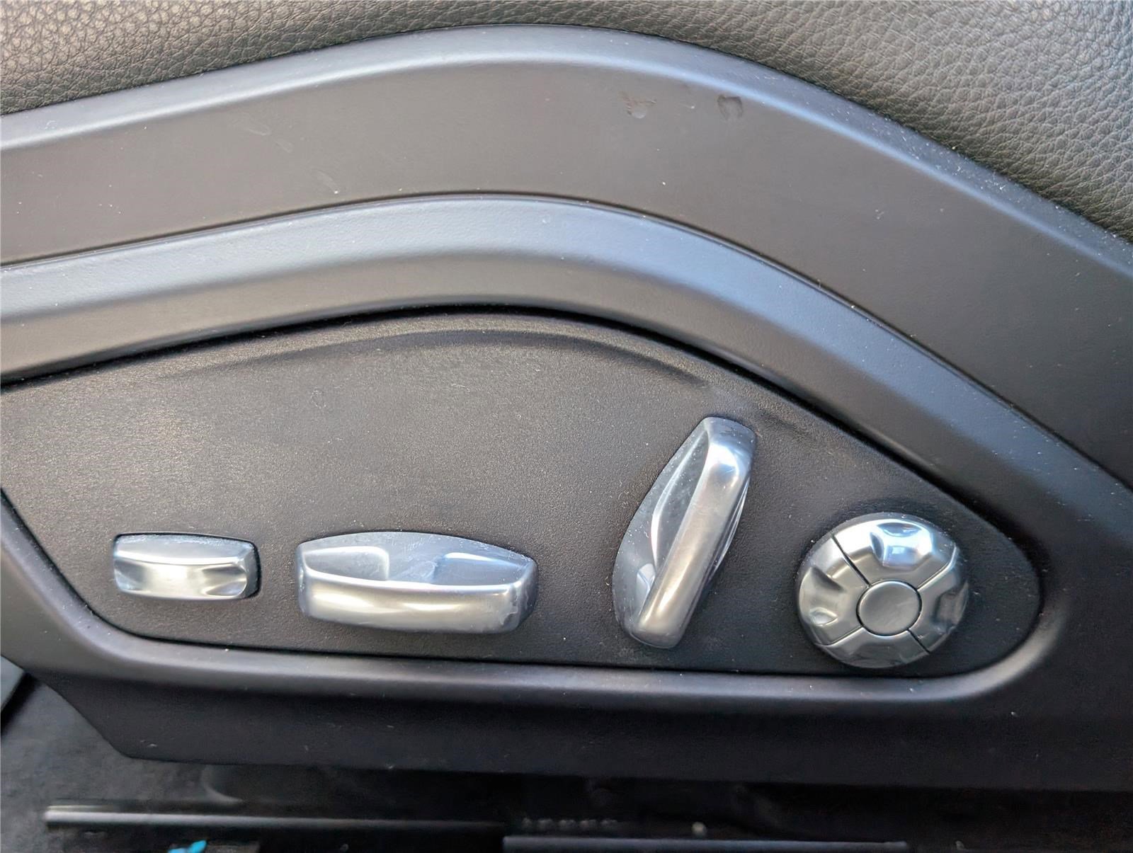 Used 2018 Porsche Panamera 4S image 23