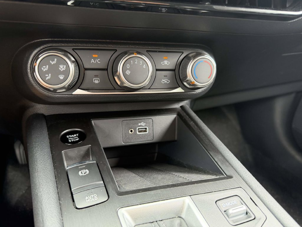 Used 2025 Nissan Kicks S w/ Interior Electronics Package AWD/4WD image 27