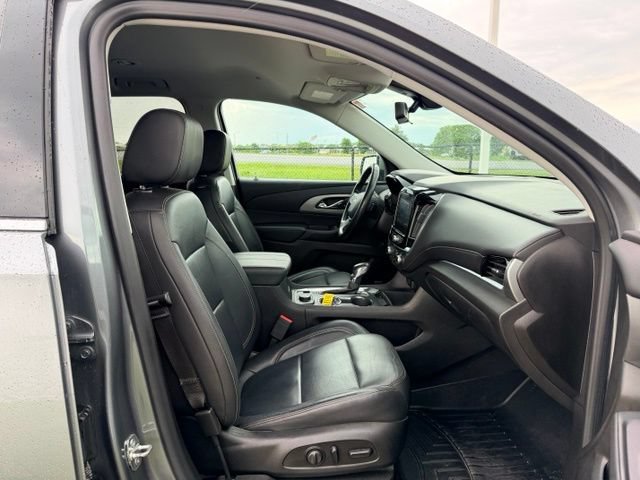 Certified 2021 Chevrolet Traverse LT w/ LT Premium Package AWD/4WD image 11