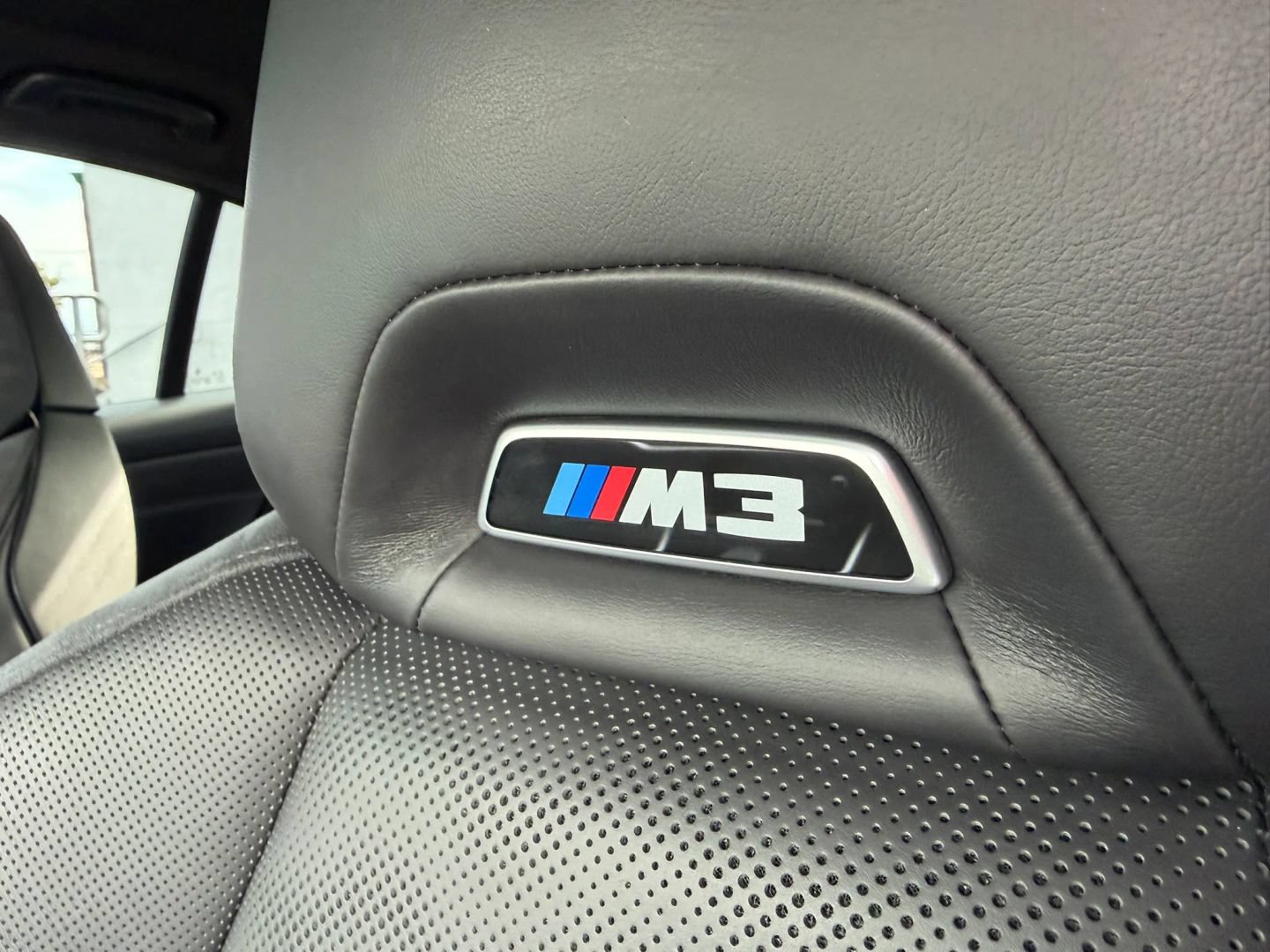 Used 2022 BMW M3 Competition w/ M Carbon Exterior Package RWD image 28
