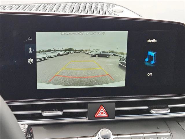 New 2026 Hyundai Elantra Limited FWD image 14
