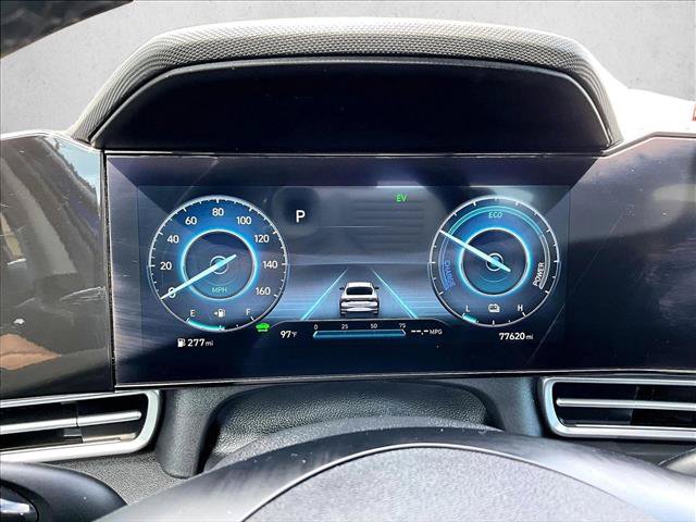 Used 2023 Hyundai Elantra Limited FWD image 20