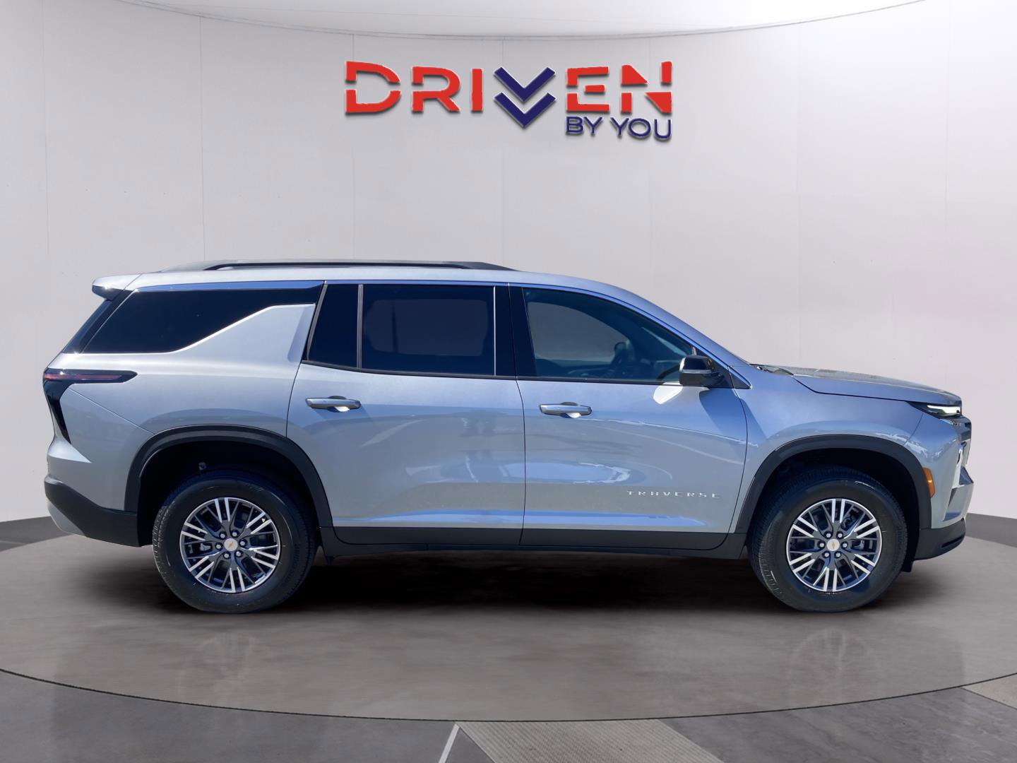 New 2026 Chevrolet Traverse LT w/ LPO, Floor Liner Package image 6