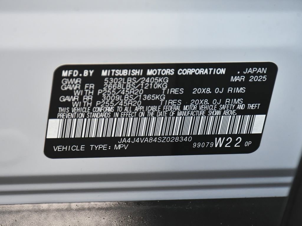 Used 2025 Mitsubishi Outlander SE image 19