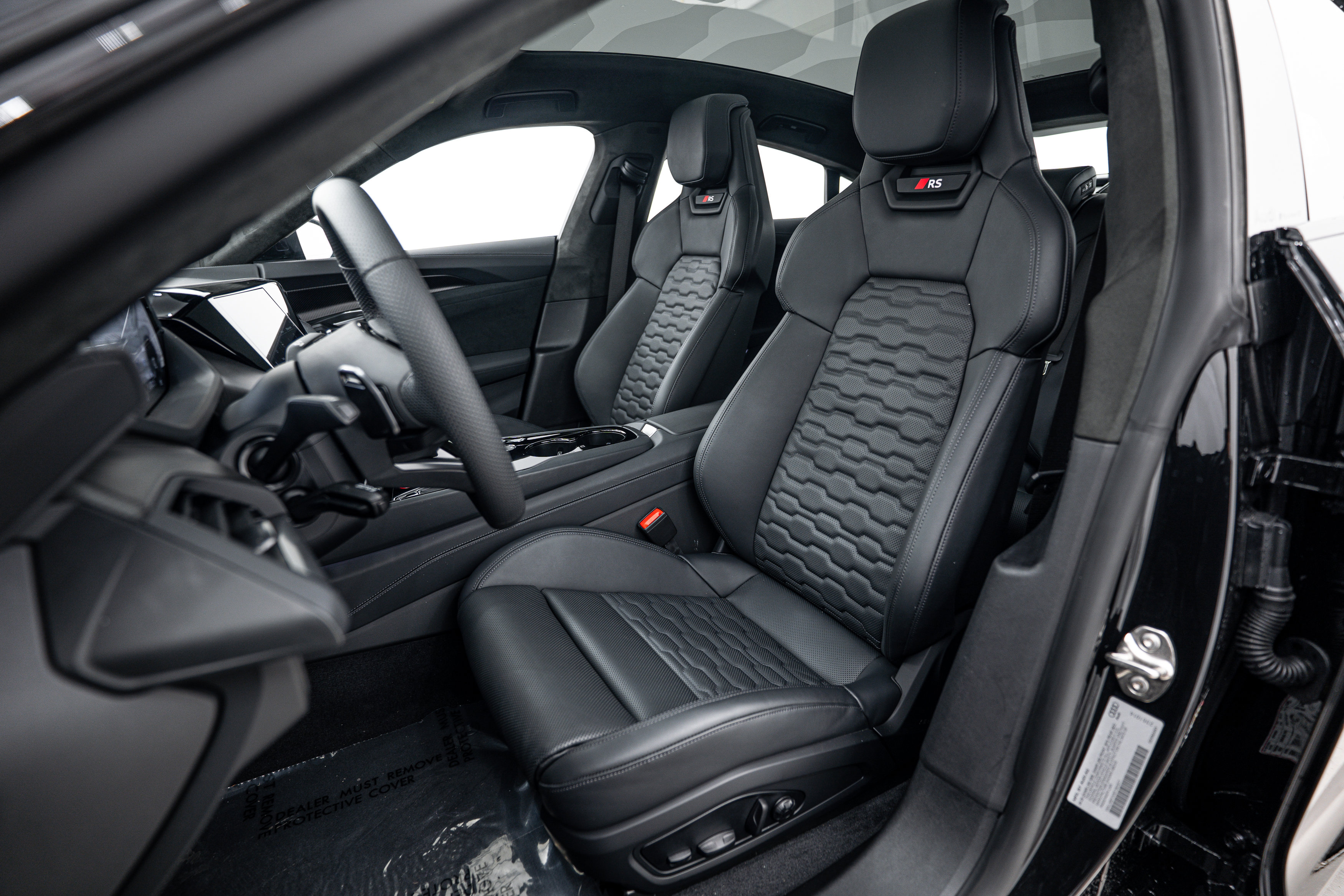 New 2025 Audi RS e-tron GT performance AWD/4WD image 17