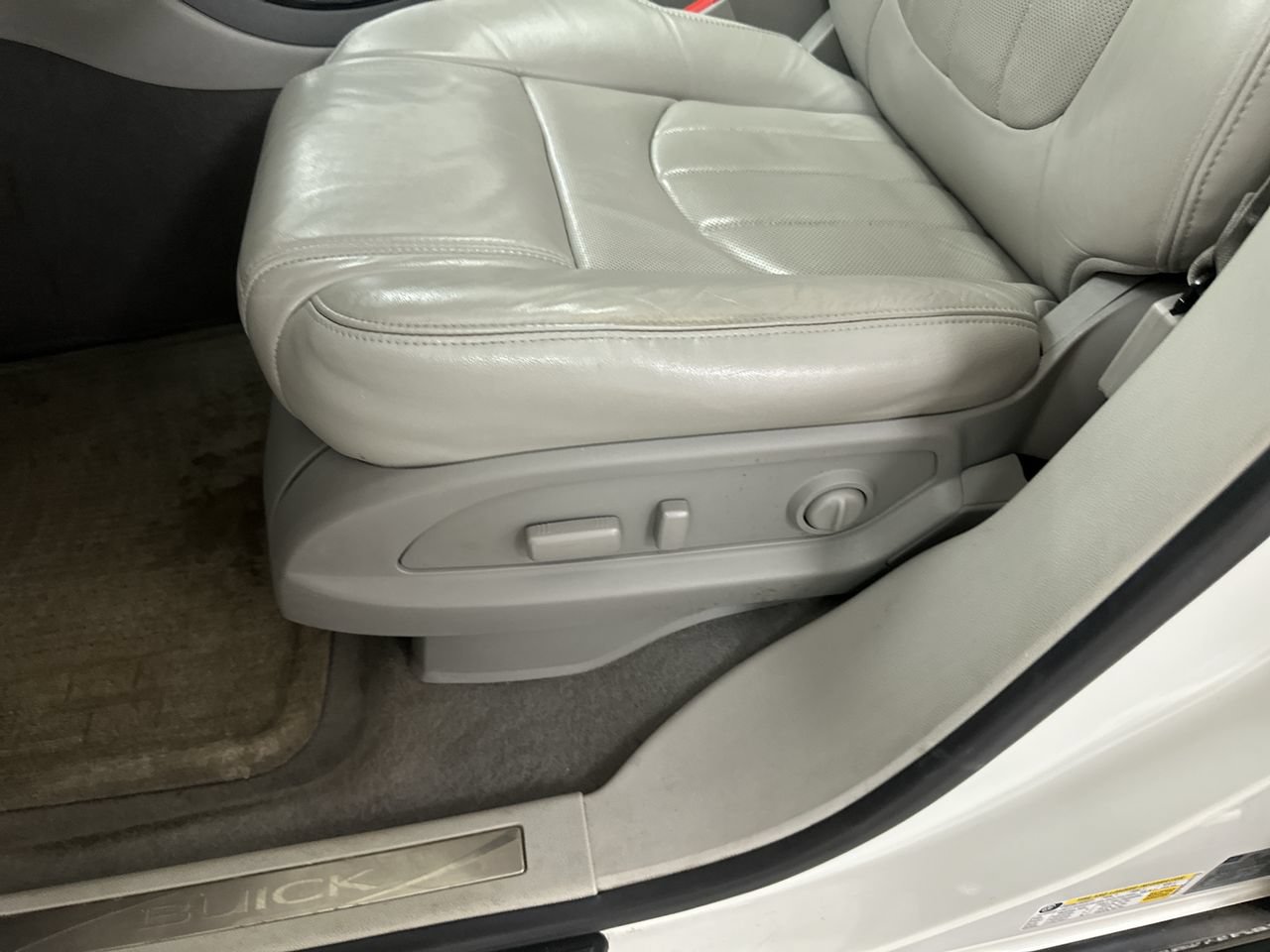 Used 2015 Buick Enclave Premium w/ Trailering Package AWD/4WD image 13