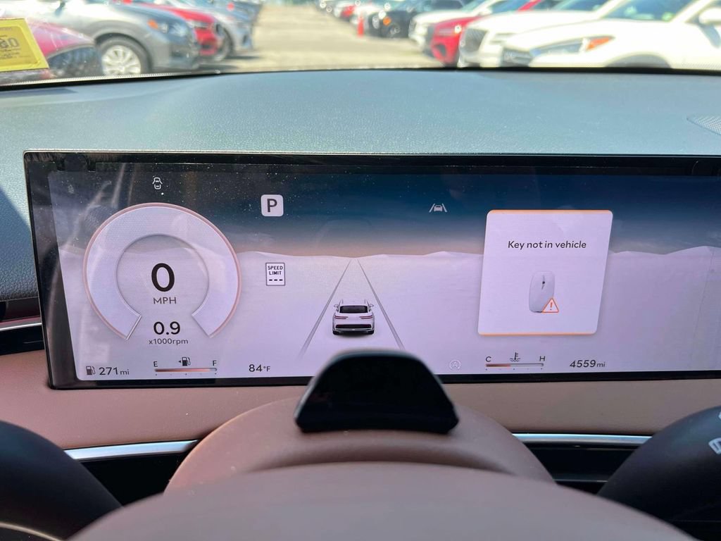 Certified 2026 Genesis GV70 2.5T Advanced AWD/4WD image 26
