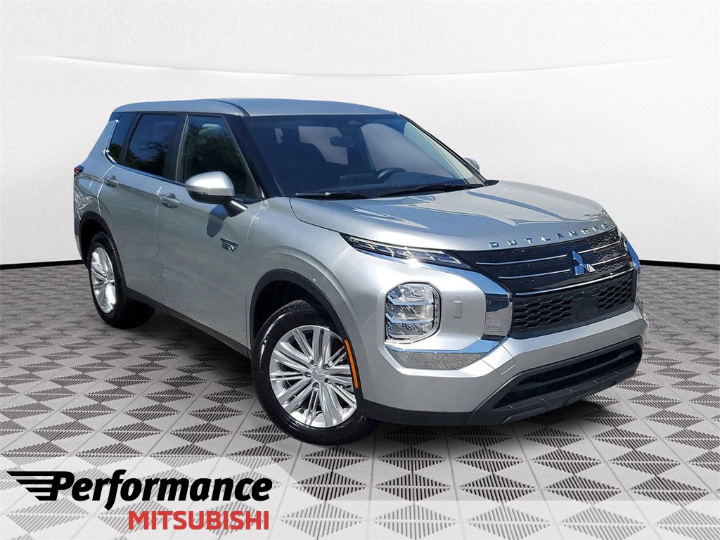 New 2025 Mitsubishi Outlander ES