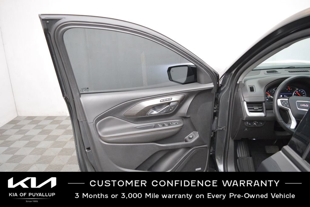 Used 2020 GMC Terrain SLT w/ Preferred Package image 9