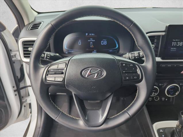 Used 2023 Hyundai Venue Limited FWD image 16