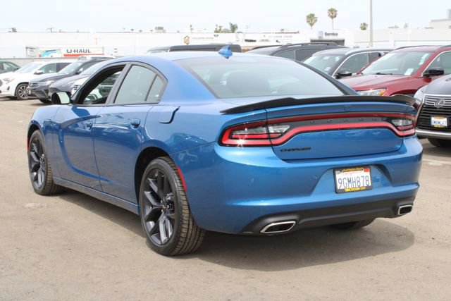 Used 2023 Dodge Charger SXT w/ Blacktop Package RWD image 3