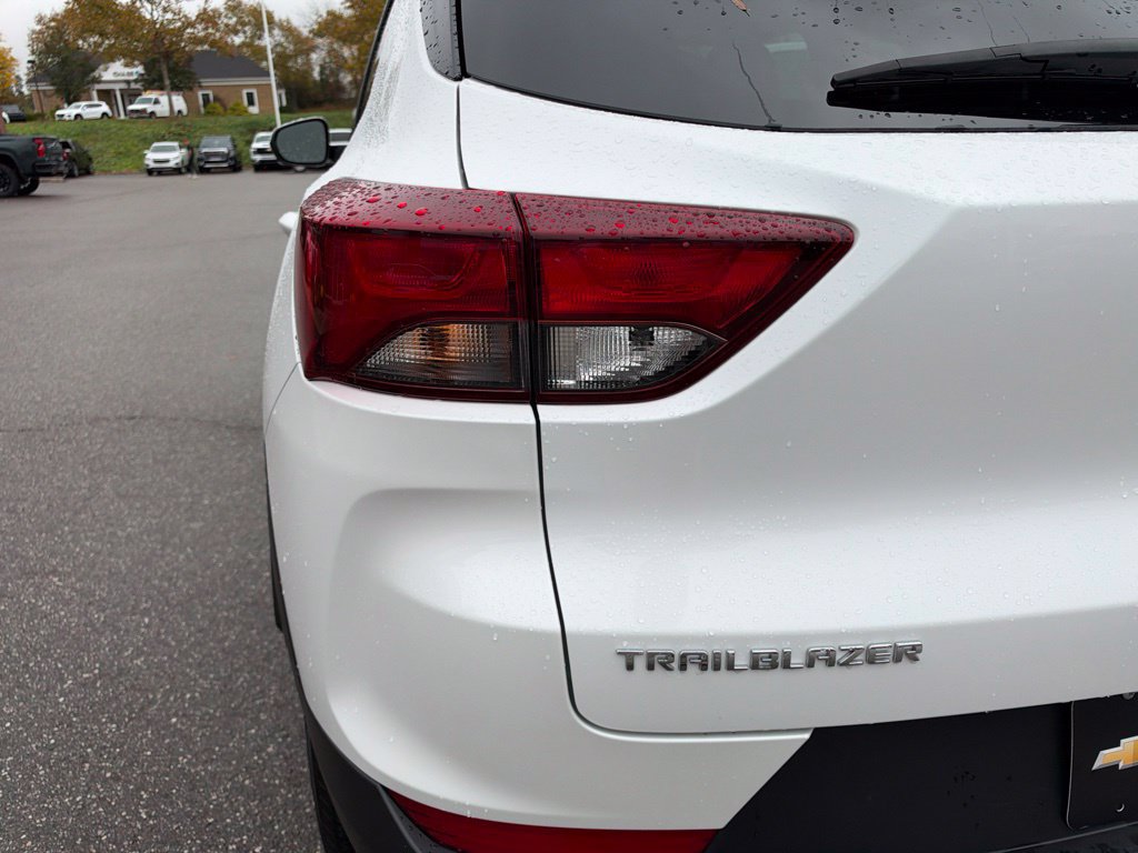 Certified 2024 Chevrolet TrailBlazer LT FWD image 27