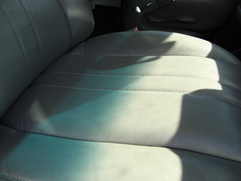Used 2023 Chevrolet Express 2500 Extended w/ Driver Convenience Package image 7