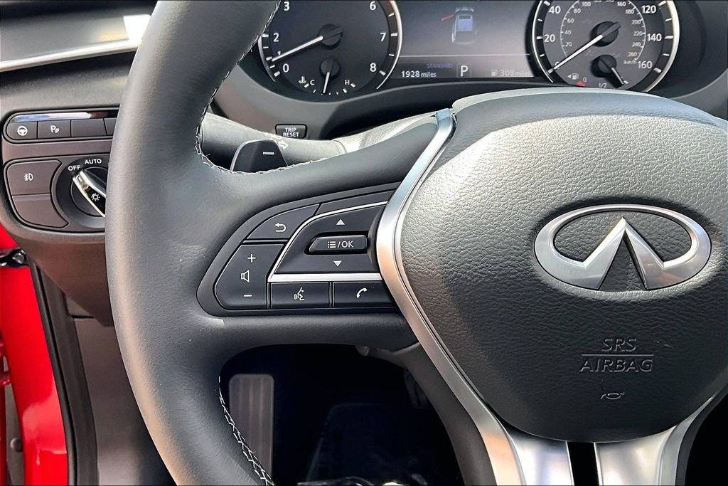 Used 2025 INFINITI QX55 Essential AWD/4WD image 18