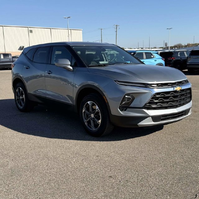 Certified 2025 Chevrolet Blazer LT FWD image 7