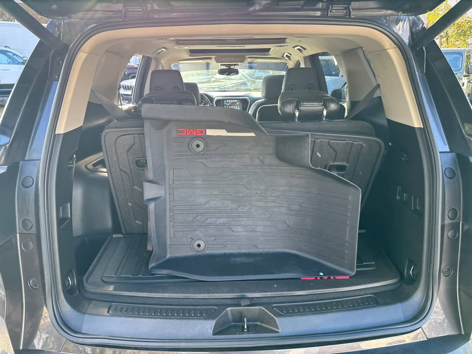 Used 2019 GMC Acadia Denali w/ Technology Package image 43