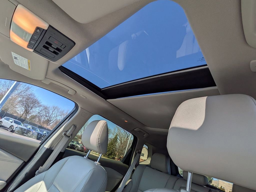 Used 2023 Nissan Rogue SL image 12