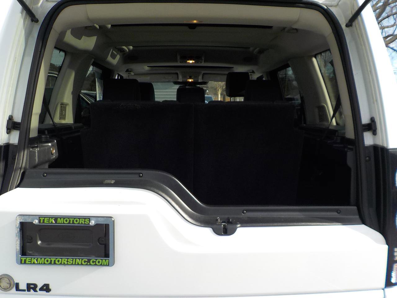 Used 2015 Land Rover LR4 HSE AWD/4WD image 25