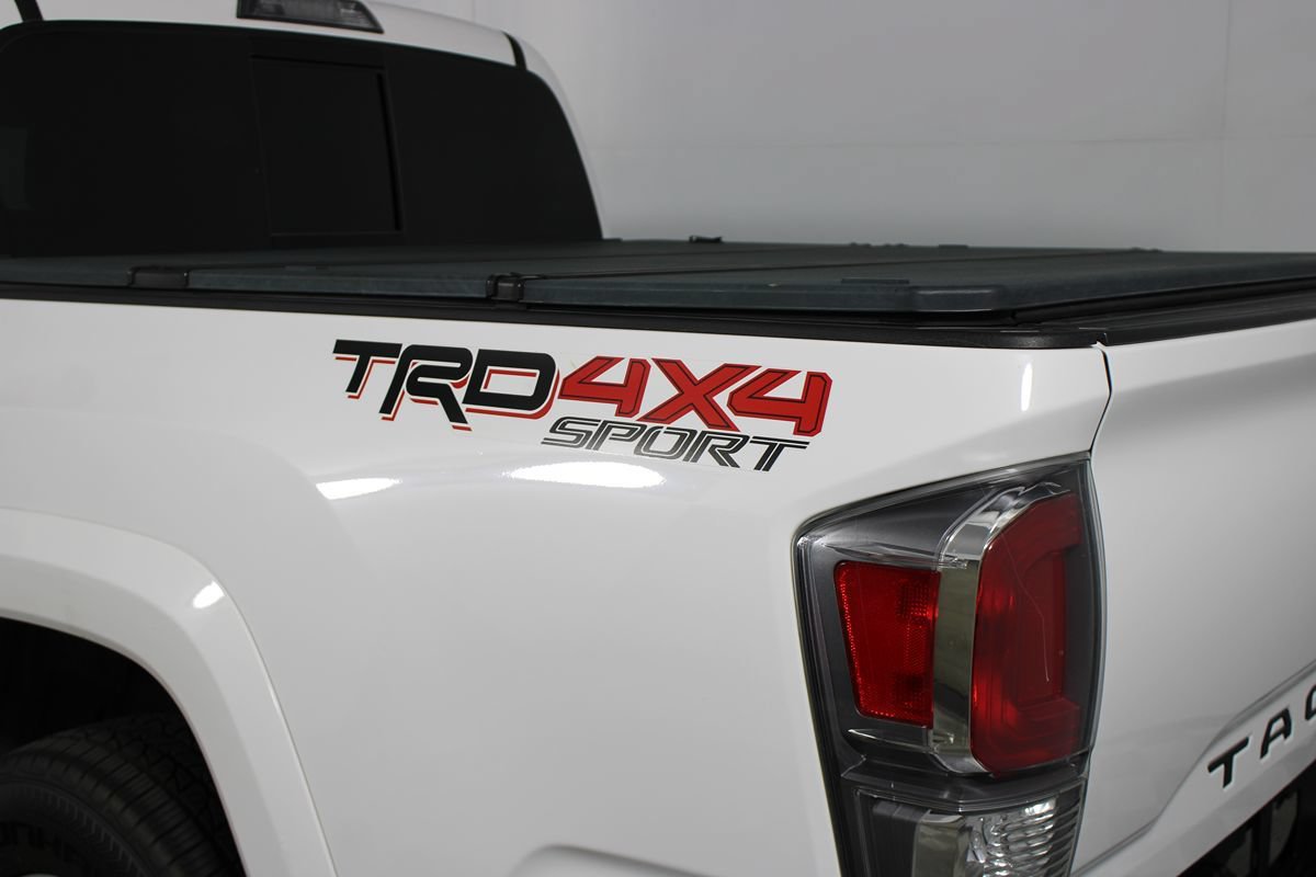 Used 2020 Toyota Tacoma TRD Sport w/ Technology Package AWD/4WD image 31