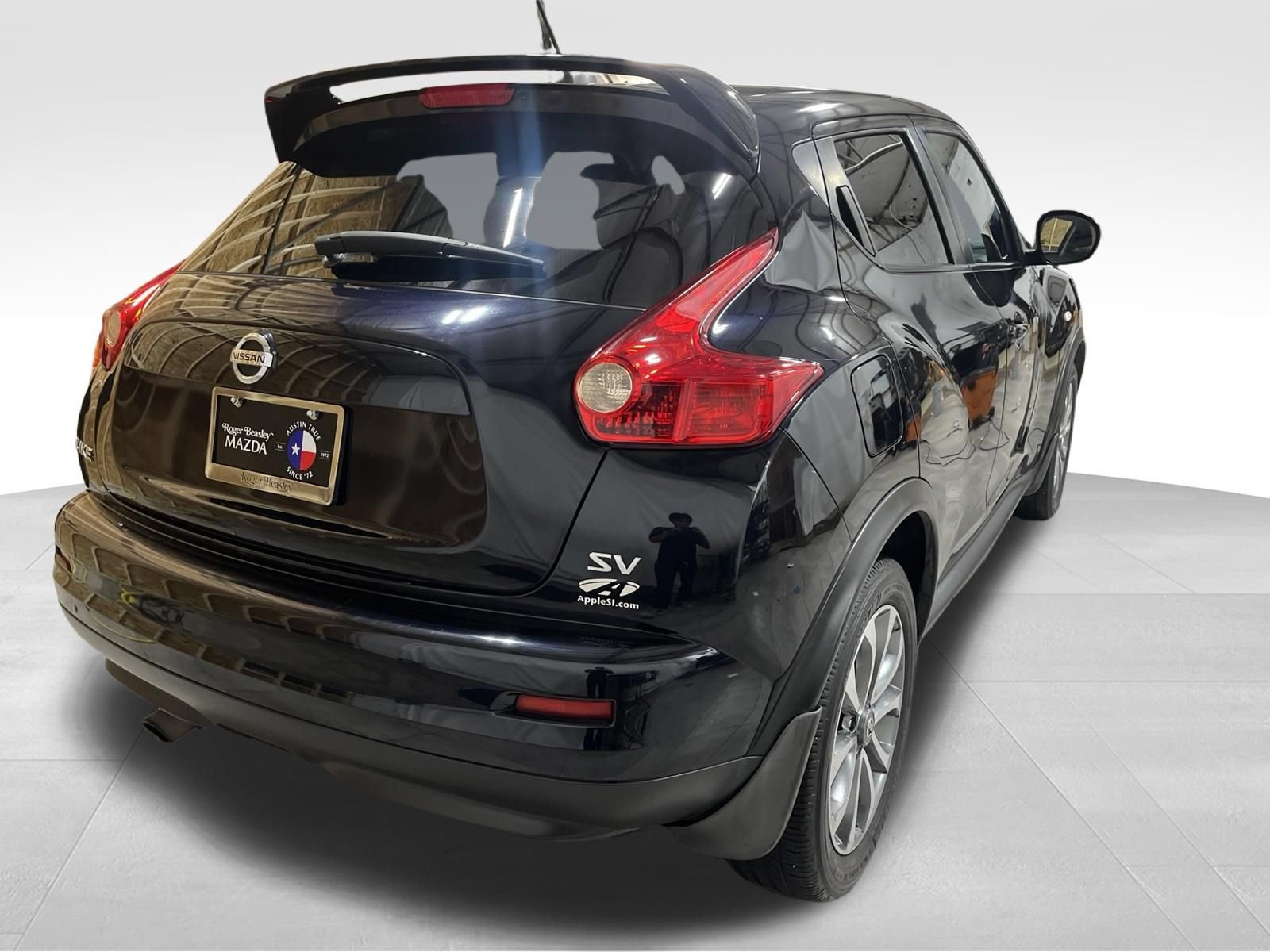 Used 2011 Nissan Juke SV w/ Sport Pkg FWD image 5
