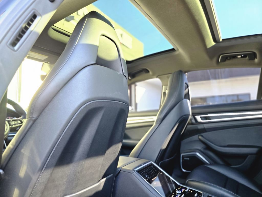 Used 2023 Porsche Panamera Platinum Edition image 14