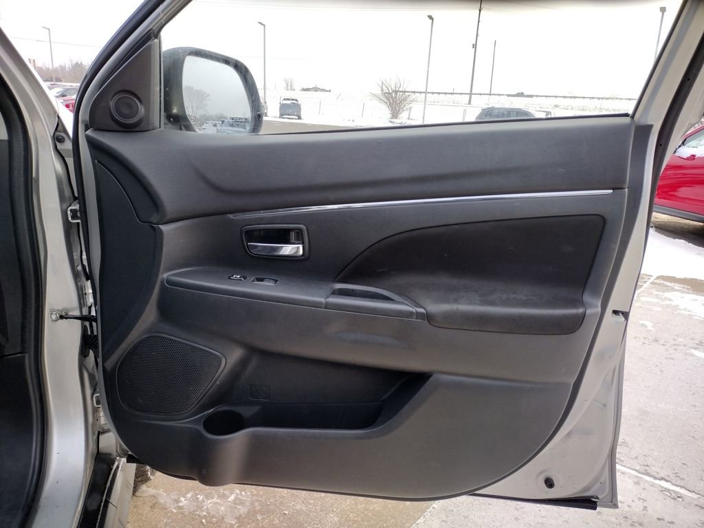 Used 2021 Mitsubishi Outlander Sport ES image 22