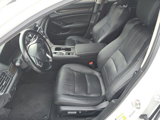 Used 2019 Honda Accord Touring image 12