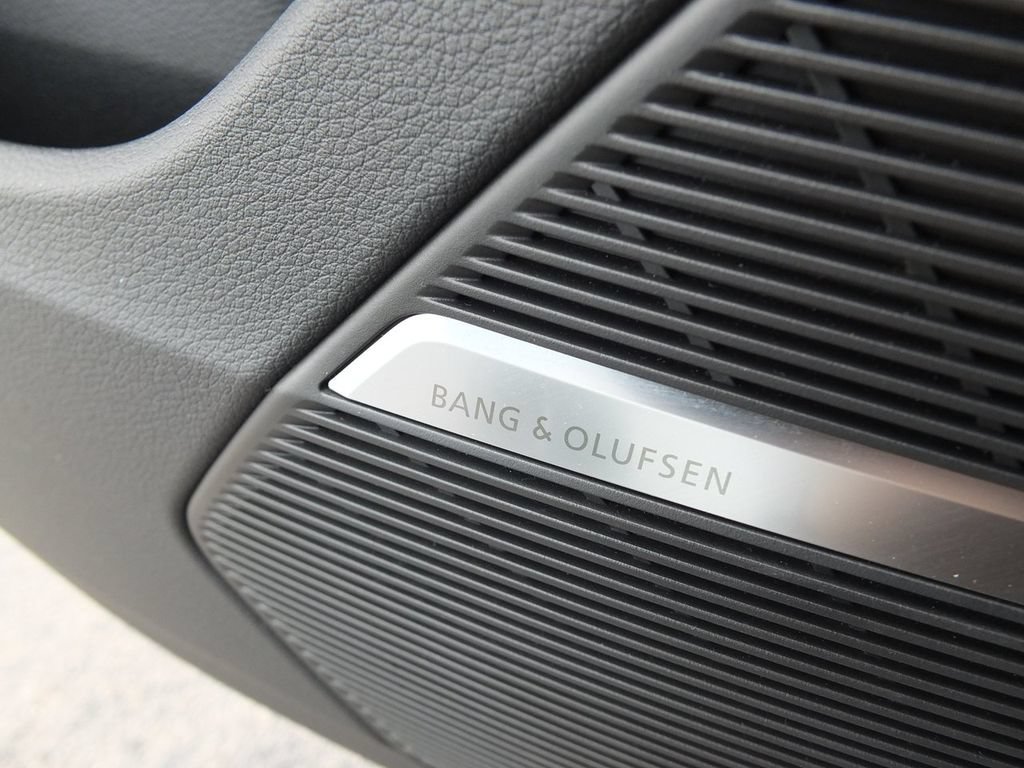 Used 2021 Audi SQ8 Prestige w/ Prestige Package AWD/4WD image 6