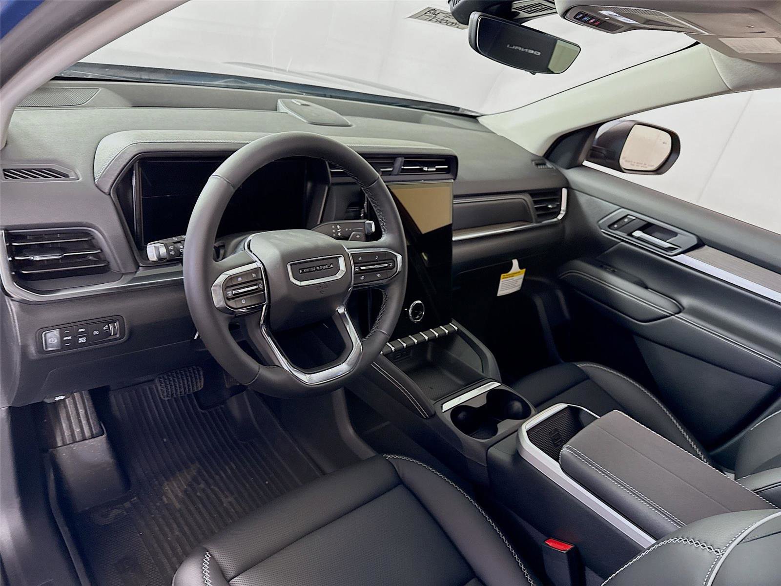 New 2026 GMC Terrain Denali w/ LPO, Floor Liner Package AWD/4WD image 4