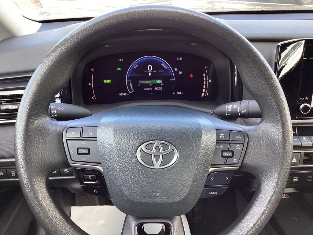Used 2025 Toyota Camry LE FWD image 22