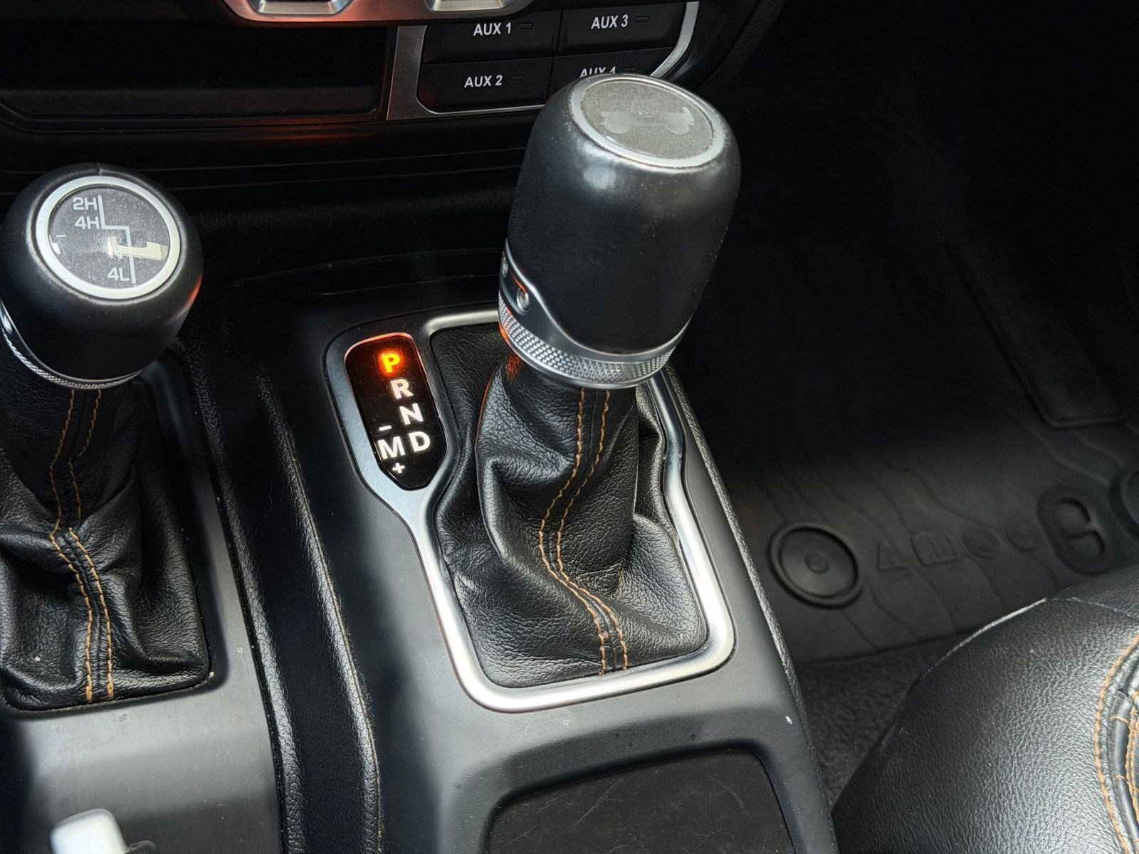 Used 2021 Jeep Wrangler Unlimited Sahara AWD/4WD image 31