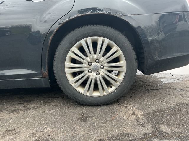 Used 2012 Chrysler 300 Limited AWD/4WD image 22