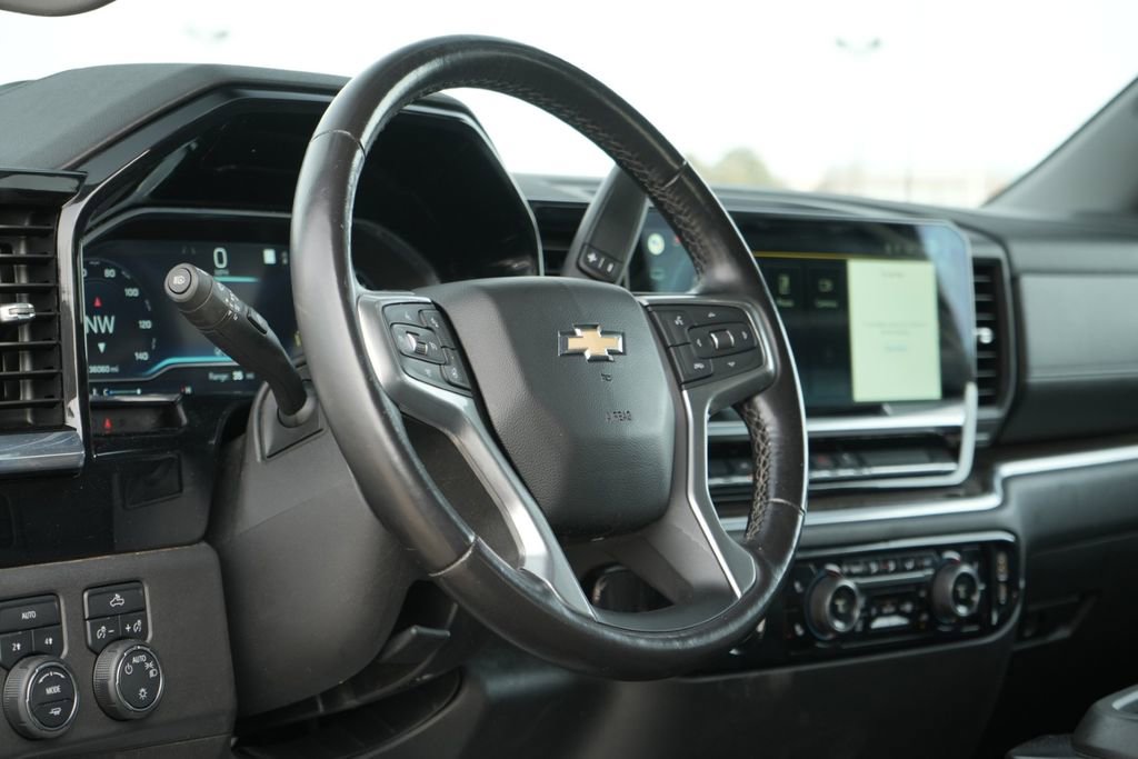 Used 2022 Chevrolet Silverado 1500 LT image 24